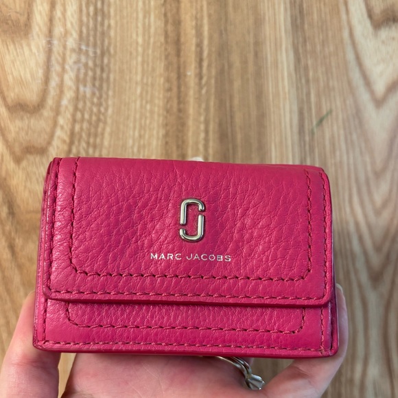 Marc Jacobs Handbags - Marc Jacob’s pink leather mini compact wallet